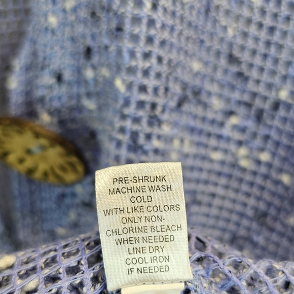 Lulu-B Purple Open Weave Cardigan Size Medium Oversized Wood Buttons Casual - Picture 12 of 12